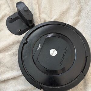 iRobot Black Robotic Vacuum Cleaner